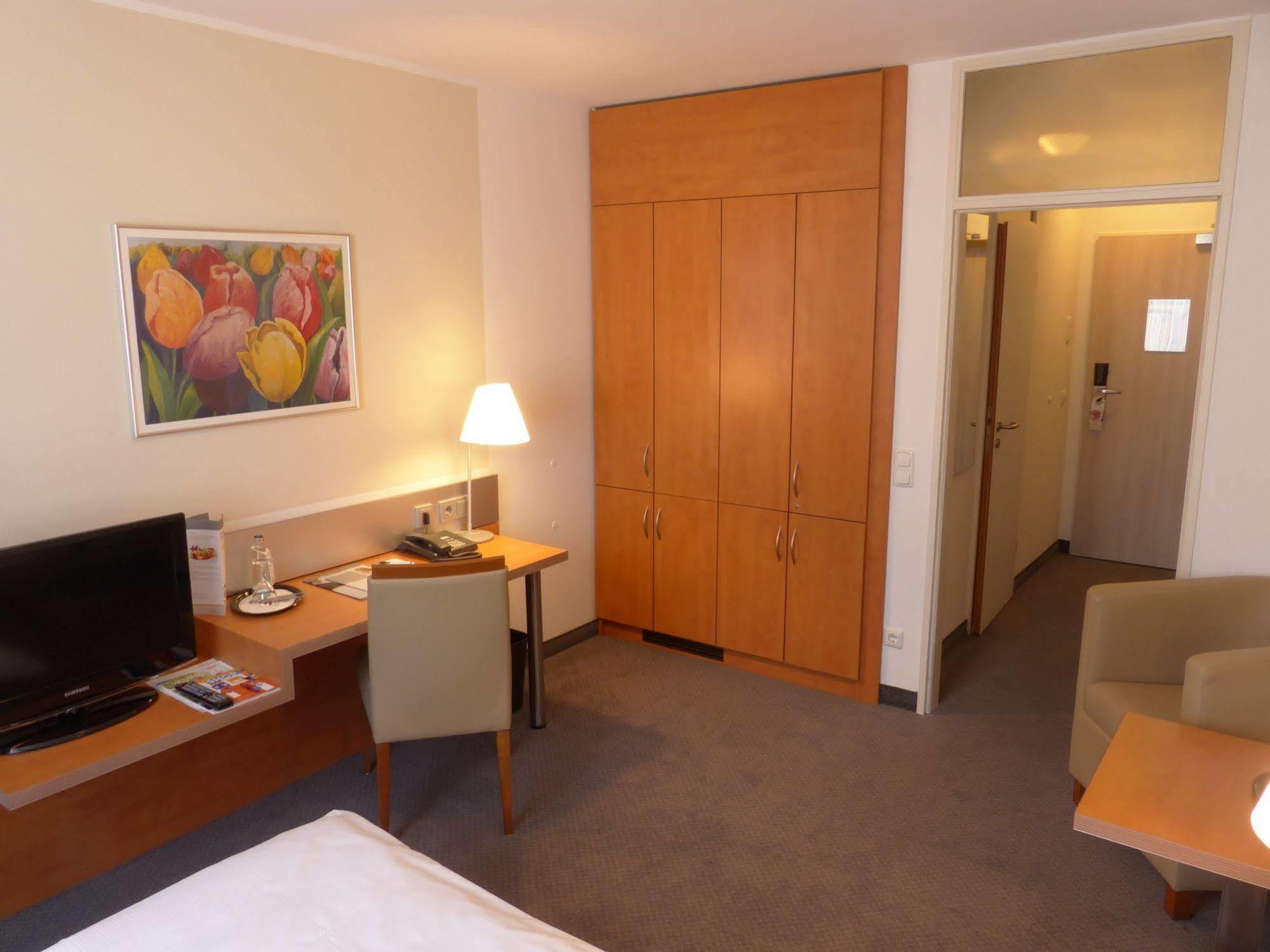 Ghotel Hotel & Living Muenchen-Nymphenburg Zewnętrze zdjęcie